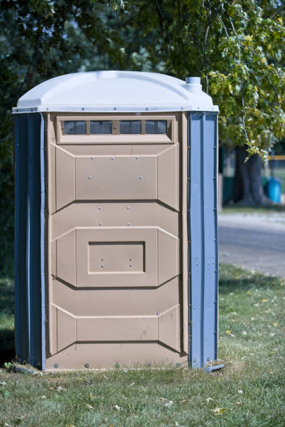 Best Porta potty delivery and setup  in Warren Af, WY
